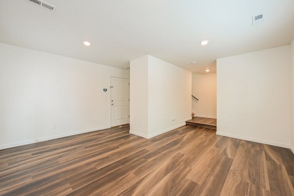 18607 E 47th Pl - Photo 5 of 18