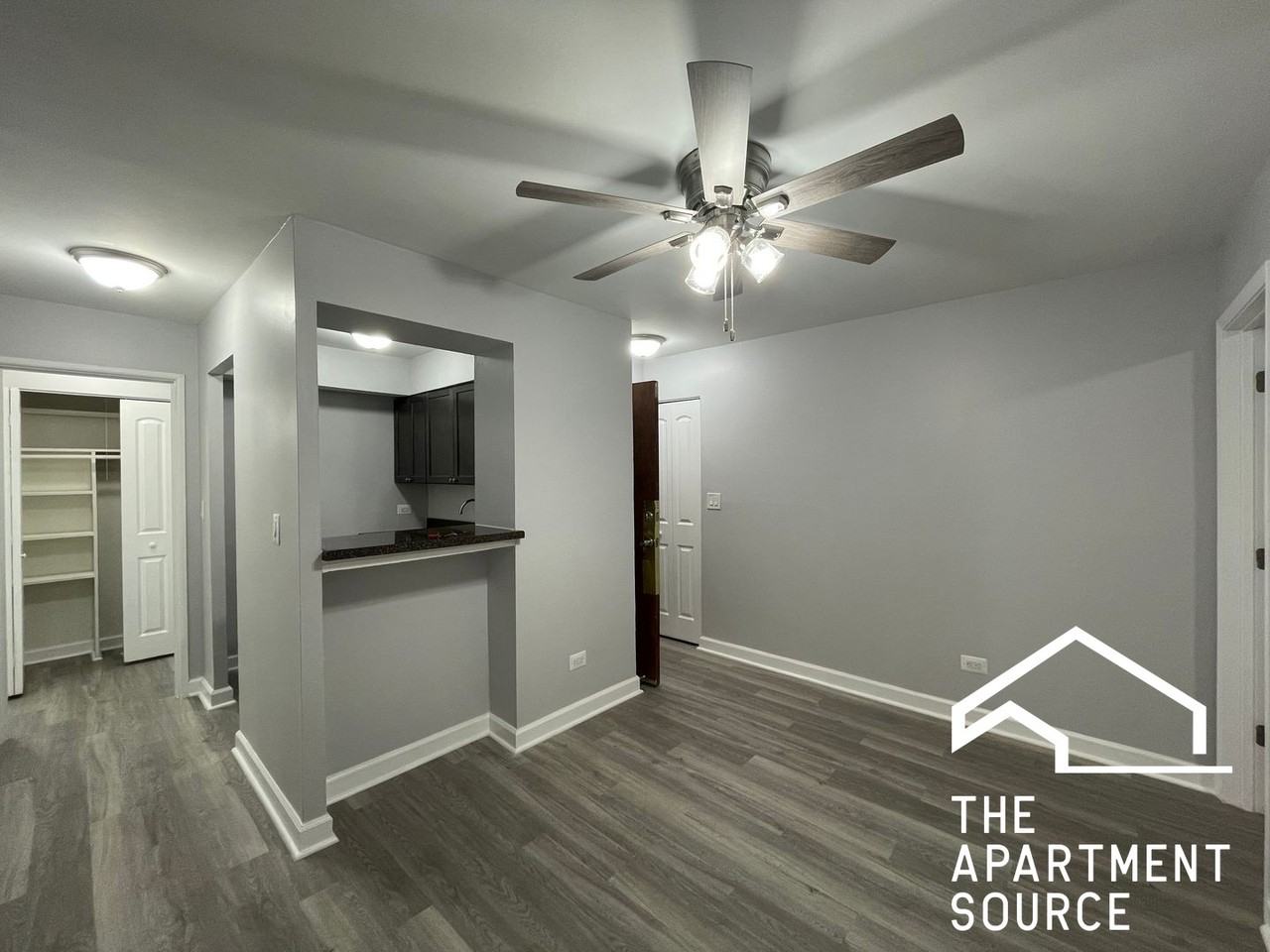 1040 W Hollywood Ave #217 - Photo 2 of 10