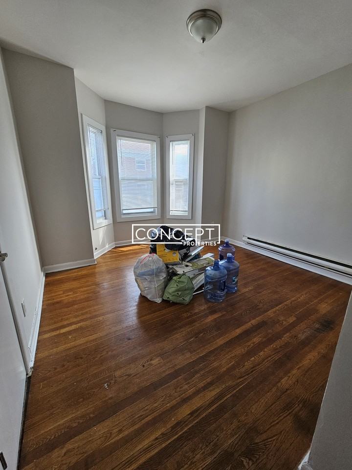 121 George St #2 - Photo 3 of 14