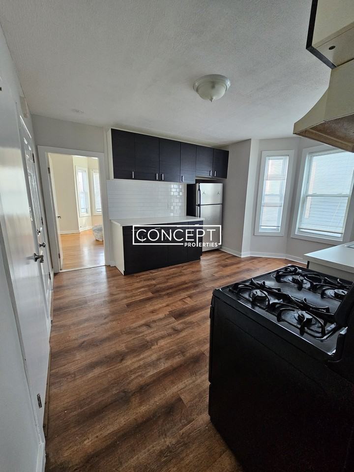 121 George St #2 - Photo 7 of 14