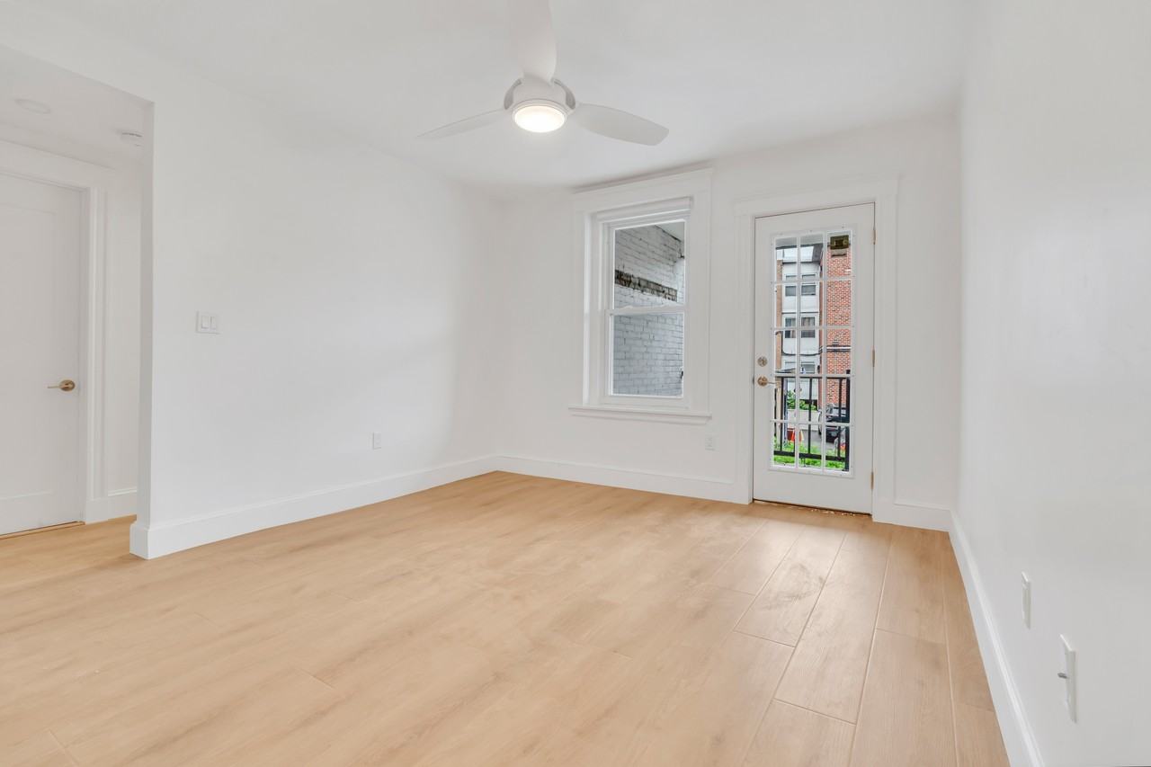 328 Summit Ave #103 - Photo 3 of 12