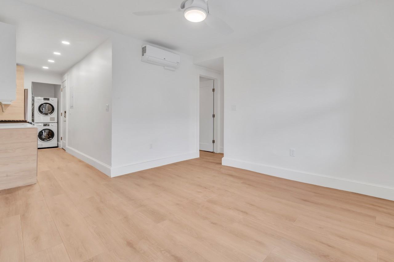 328 Summit Ave #103 - Photo 4 of 12