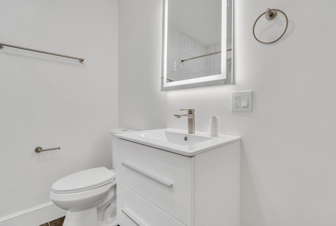 328 Summit Ave #103 - Photo 7 of 12