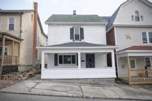 featured image of 213 Willow Ave