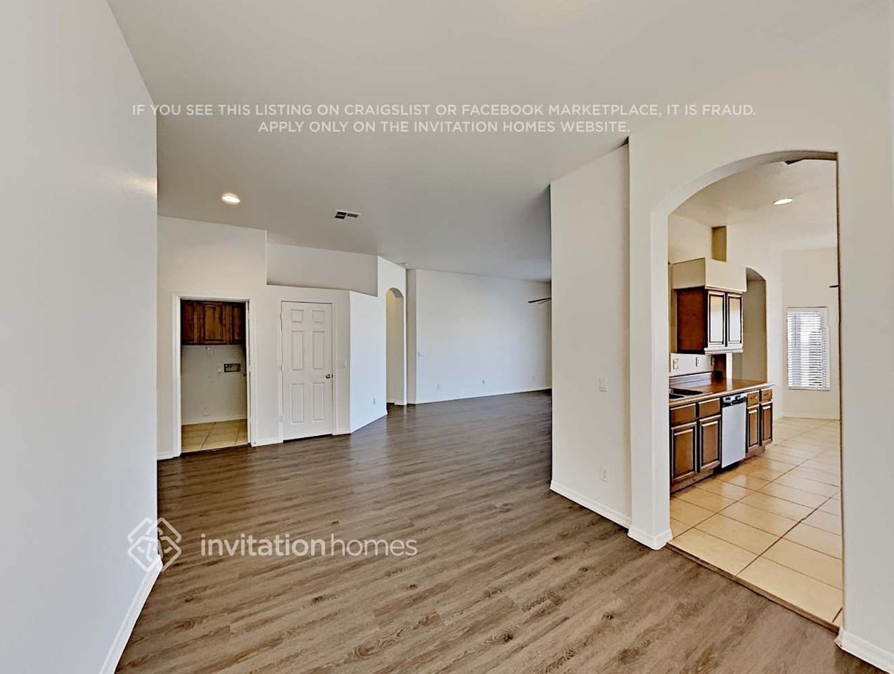 660 S Lawson Dr - Photo 5 of 18