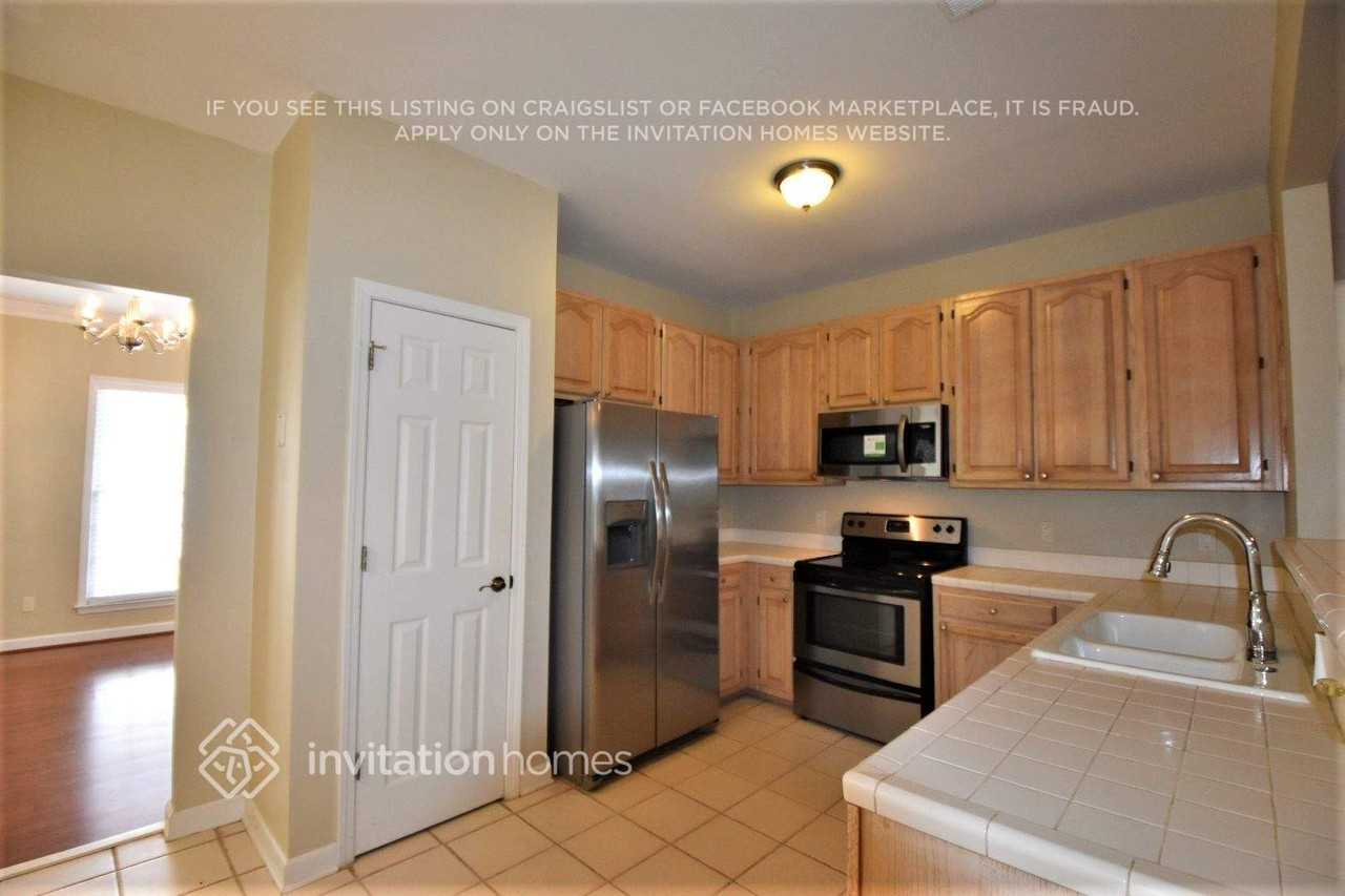 9714 Spring Crest Ct - Photo 6 of 23