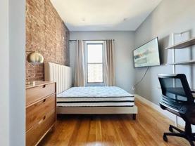 Private Bedroom in 4 Bedroom/3 Bathroom Home - Photo 1 of 1