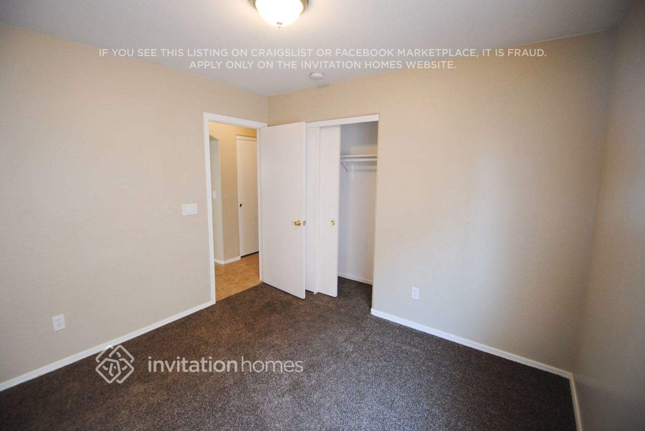 146 N 223rd Ave - Photo 5 of 10