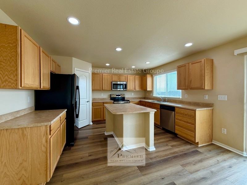 6515 Dancing Star Way - Photo 7 of 27