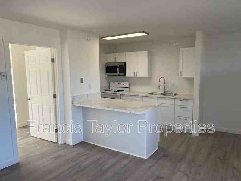 424 Plymouth Dr #24 - Photo 2 of 9