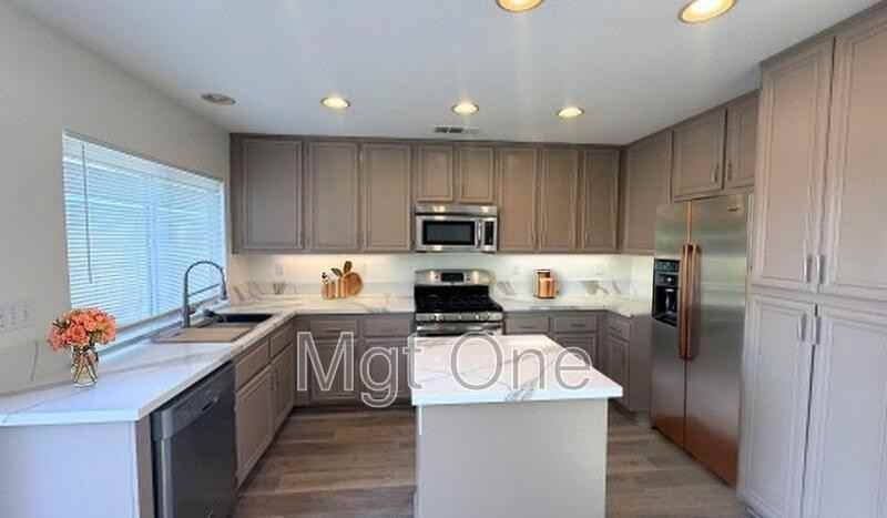 797 Atlantic Dr - Photo 3 of 21