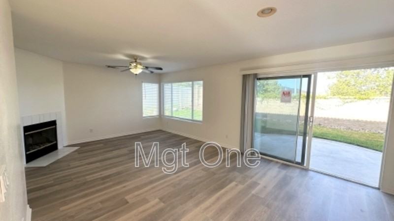 797 Atlantic Dr - Photo 4 of 21