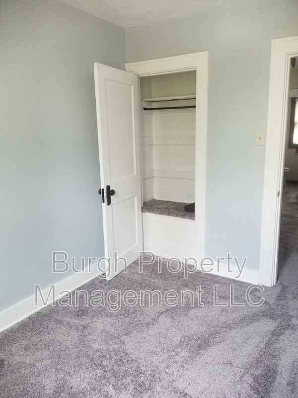 944 Jackman Ave - Photo 2 of 20