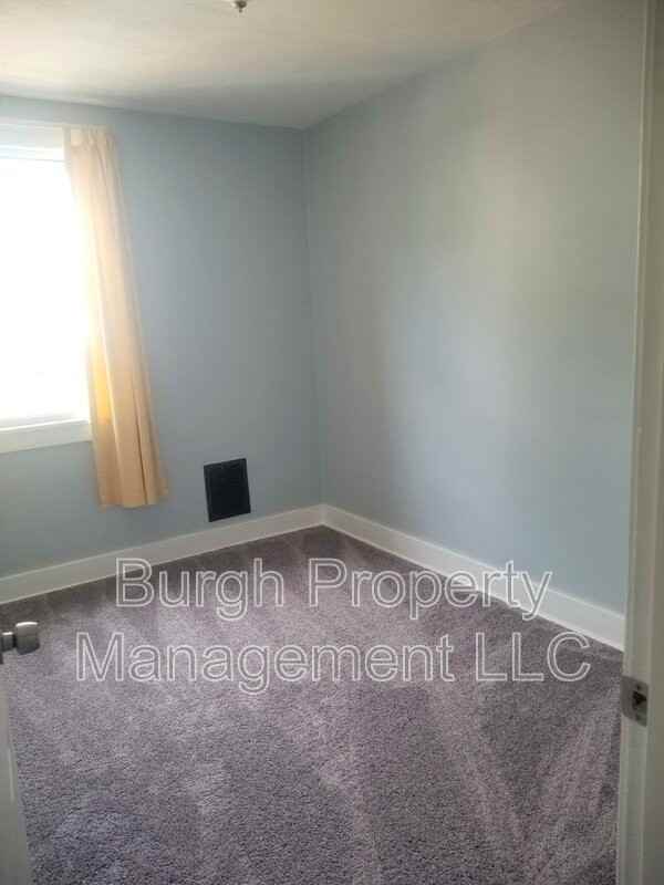 944 Jackman Ave - Photo 3 of 20