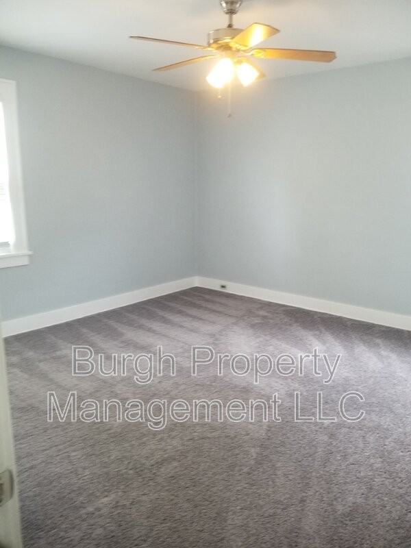 944 Jackman Ave - Photo 5 of 20