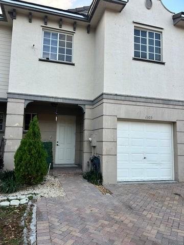 1305 Lucaya Drive - Photo 2 of 7