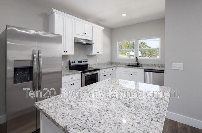 1346 Ingersoll Dr - Photo 6 of 18