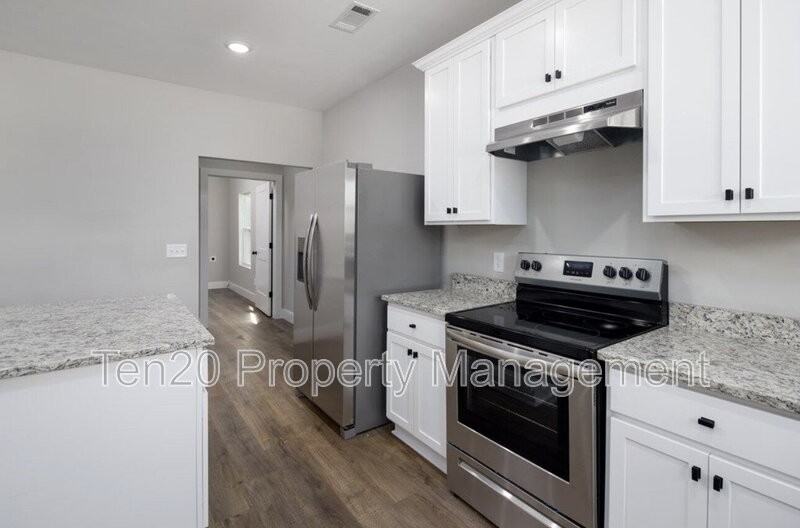 1346 Ingersoll Dr - Photo 7 of 18