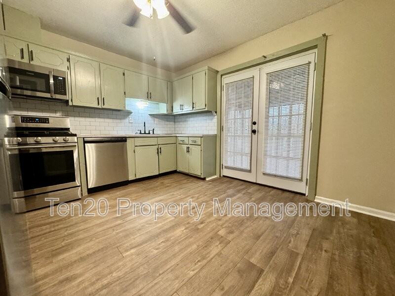 6732 Playfield Dr - Photo 3 of 14