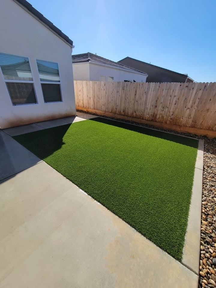 1113 Arroyo Way W - Photo 2 of 26