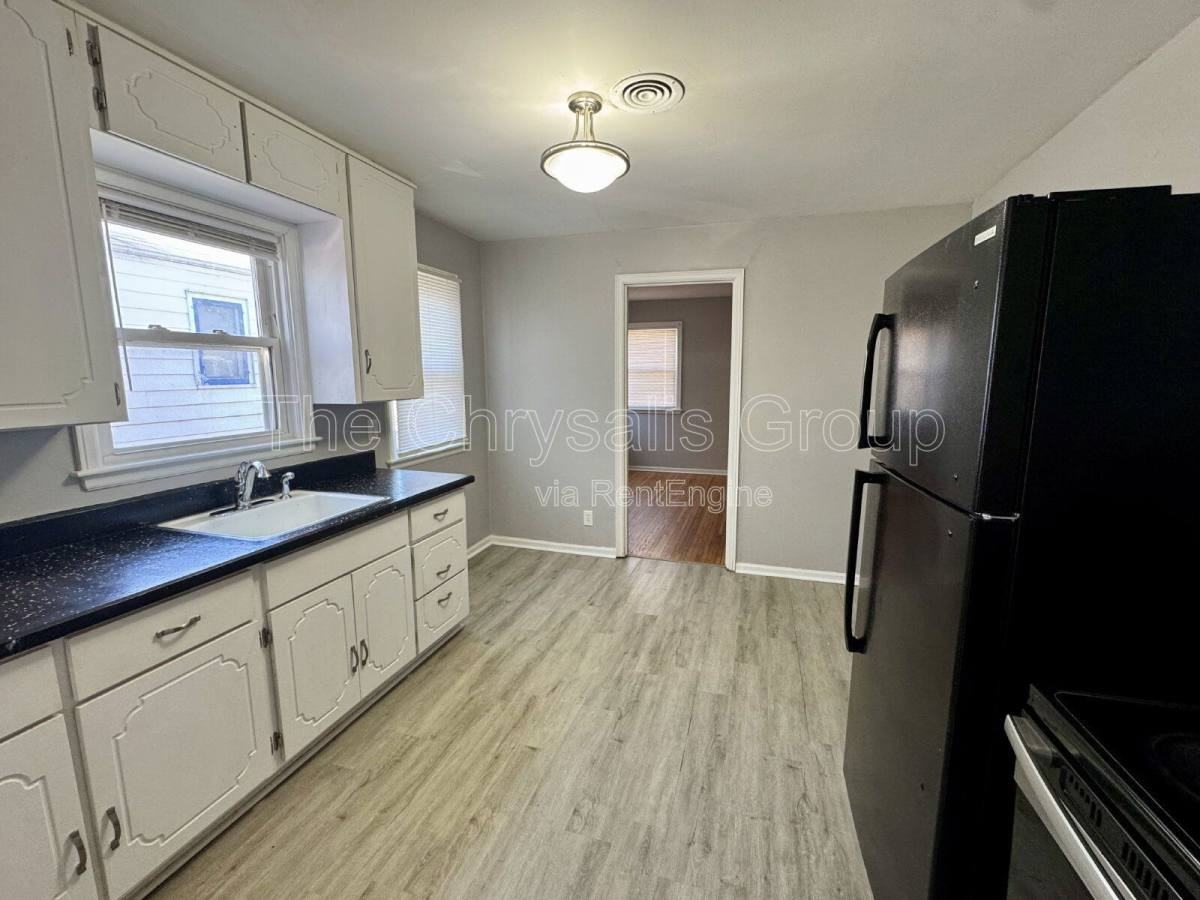 307 Prairie St - Photo 3 of 8