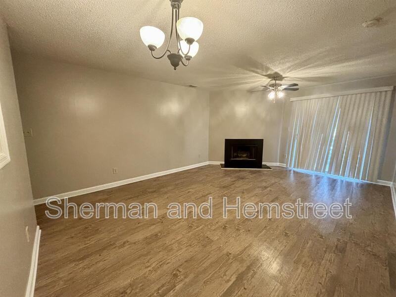 218 Commons Dr #218 - Photo 3 of 14