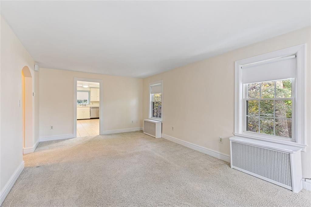 6 Chase Ln - Photo 3 of 31