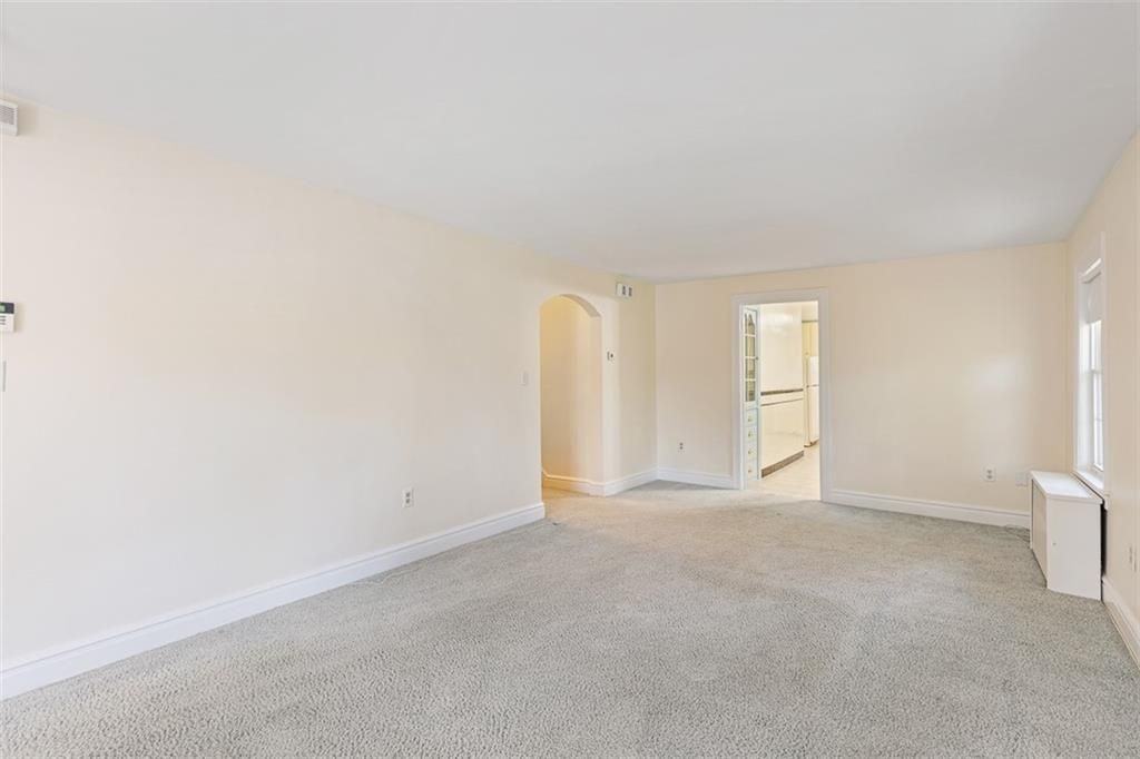 6 Chase Ln - Photo 4 of 31