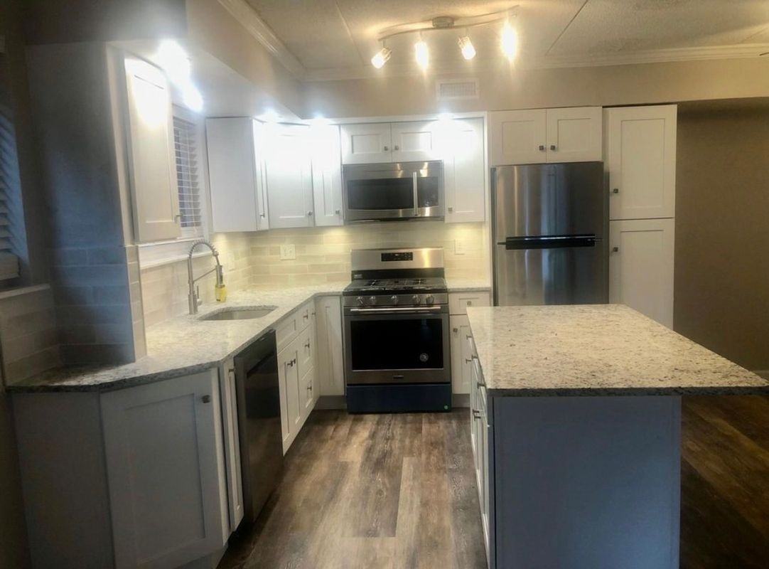 6204 Hilltop Dr - Photo 4 of 13