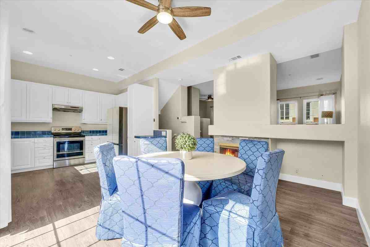 2861 Ballesteros Ln - Photo 7 of 22