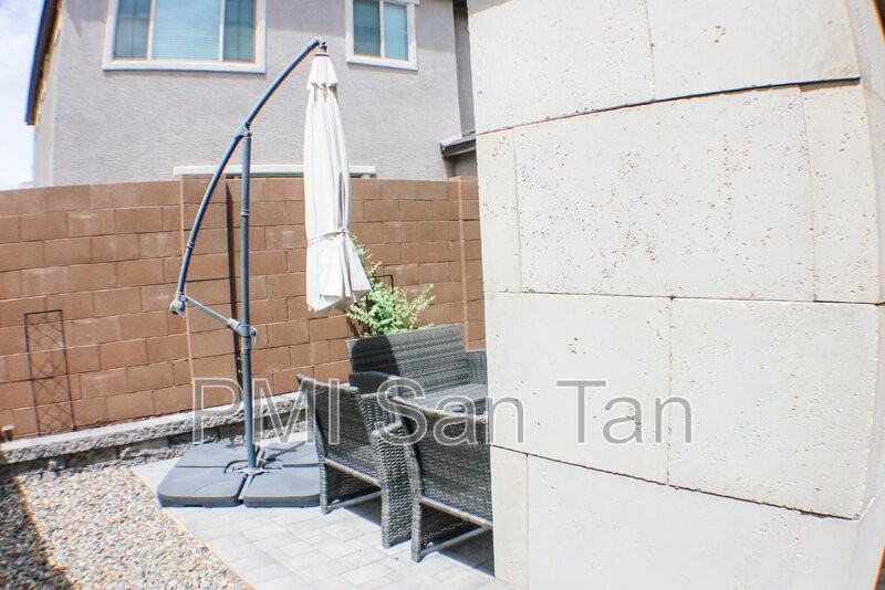 4754 E Olive Ave - Photo 5 of 29