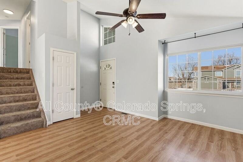 7497 Theresa Dr - Photo 2 of 31