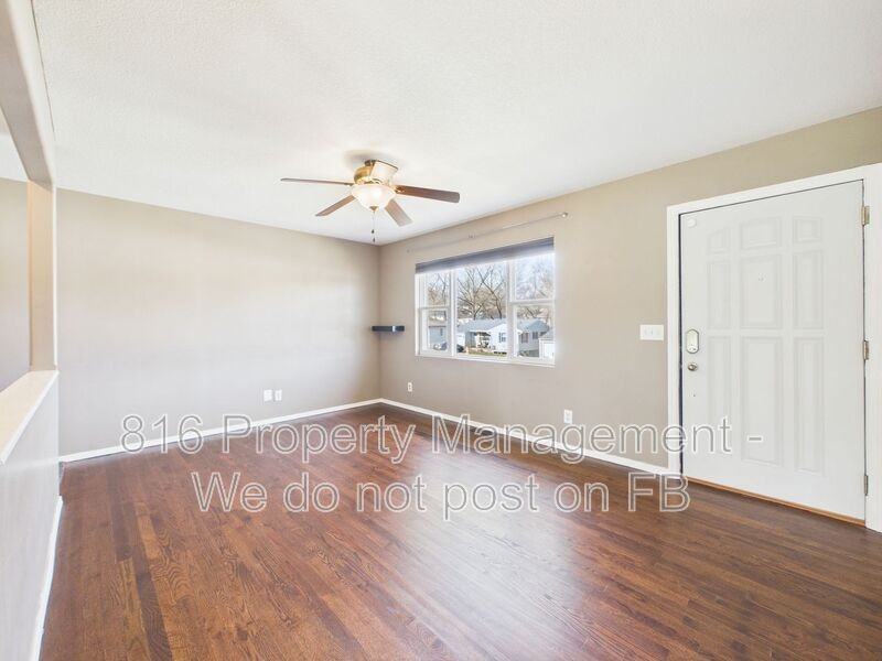 4831 N Tullis Dr - Photo 3 of 33