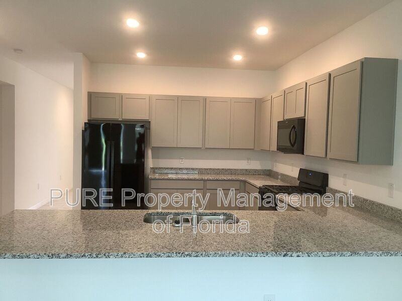 7604 Swlane Rd - Photo 4 of 27