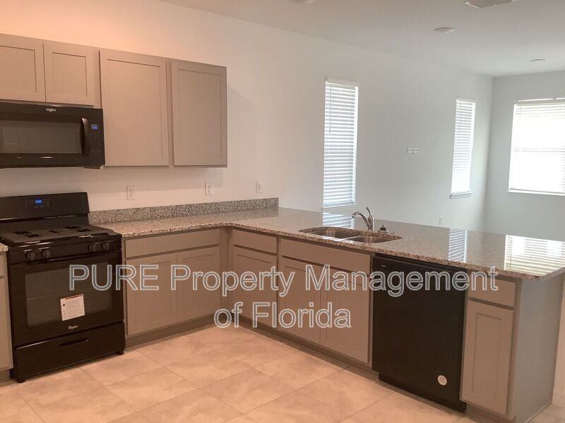 7604 Swlane Rd - Photo 5 of 27