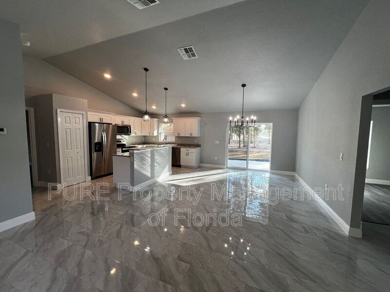 6419 Nw 57th Ave - Photo 7 of 24