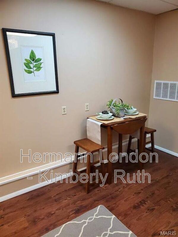 2761 Gravois Ave #2761 - Photo 3 of 7