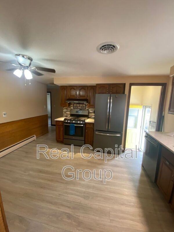 61 Dennis Ln - Photo 2 of 10