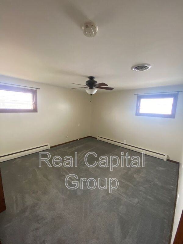 61 Dennis Ln - Photo 5 of 10