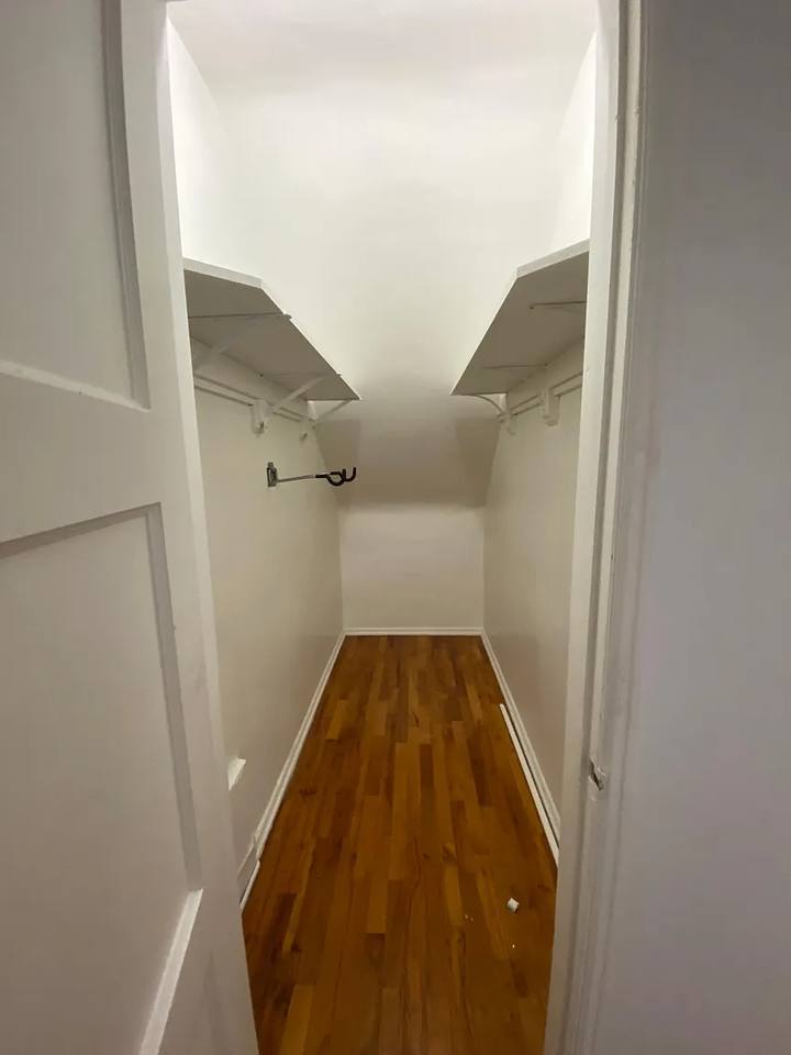 1243 Smithwood Dr - Photo 2 of 5