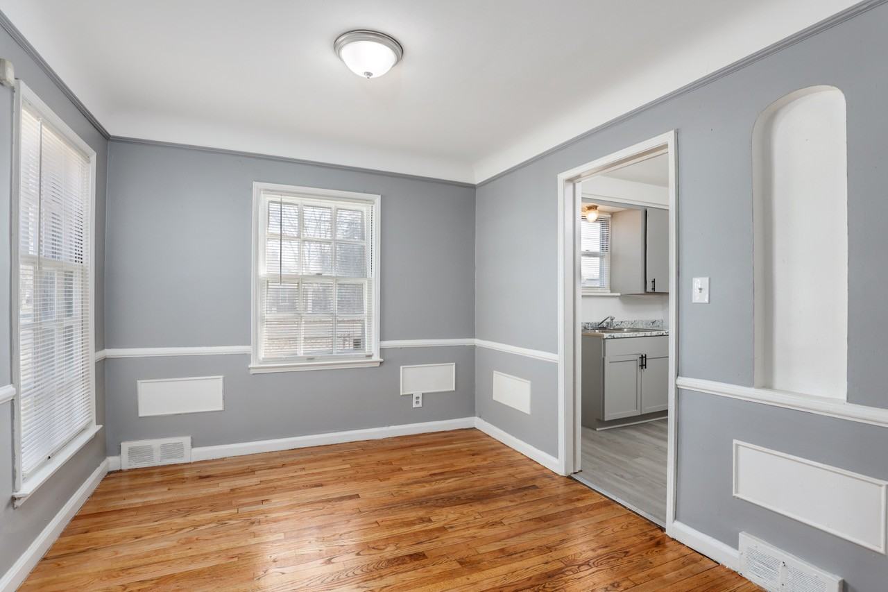 16306 Collingham Dr - Photo 6 of 15