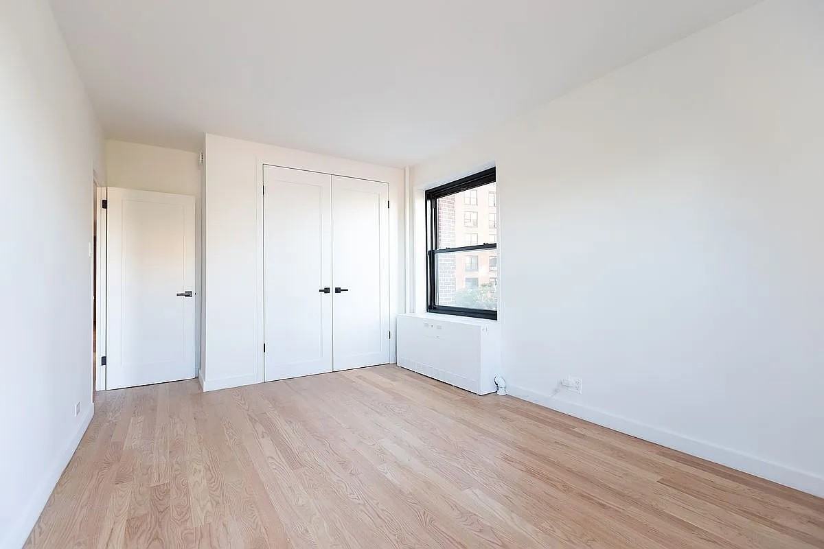 209 Clinton Ave - Photo 2 of 3