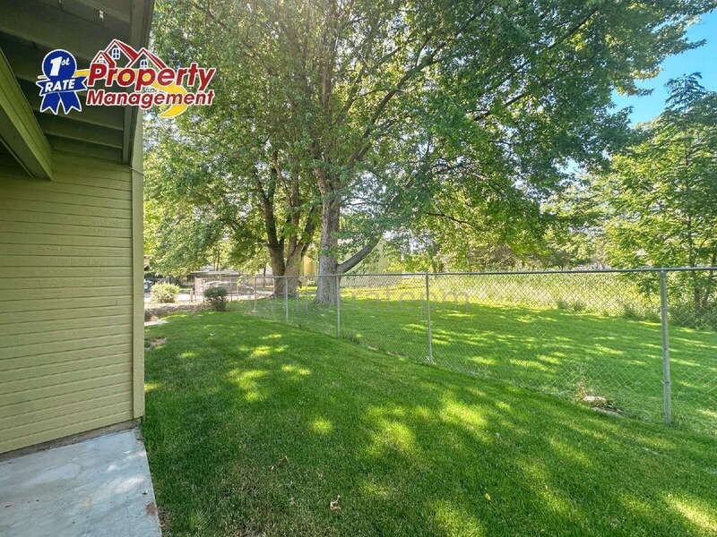 2839 W Malad St - Photo 4 of 22