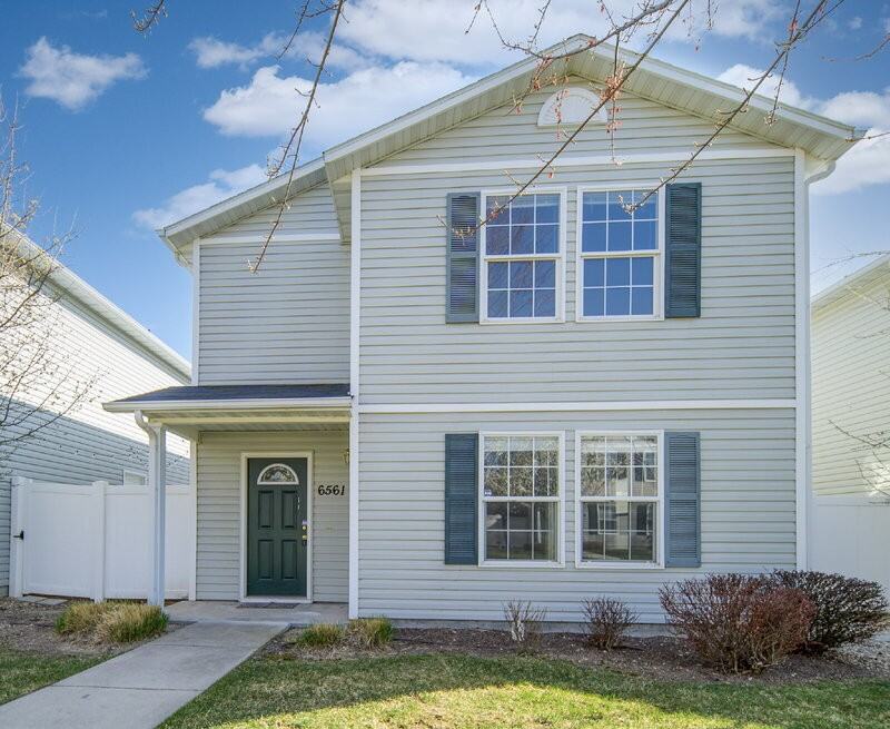 6561 S Covewood Way - Photo 2 of 19