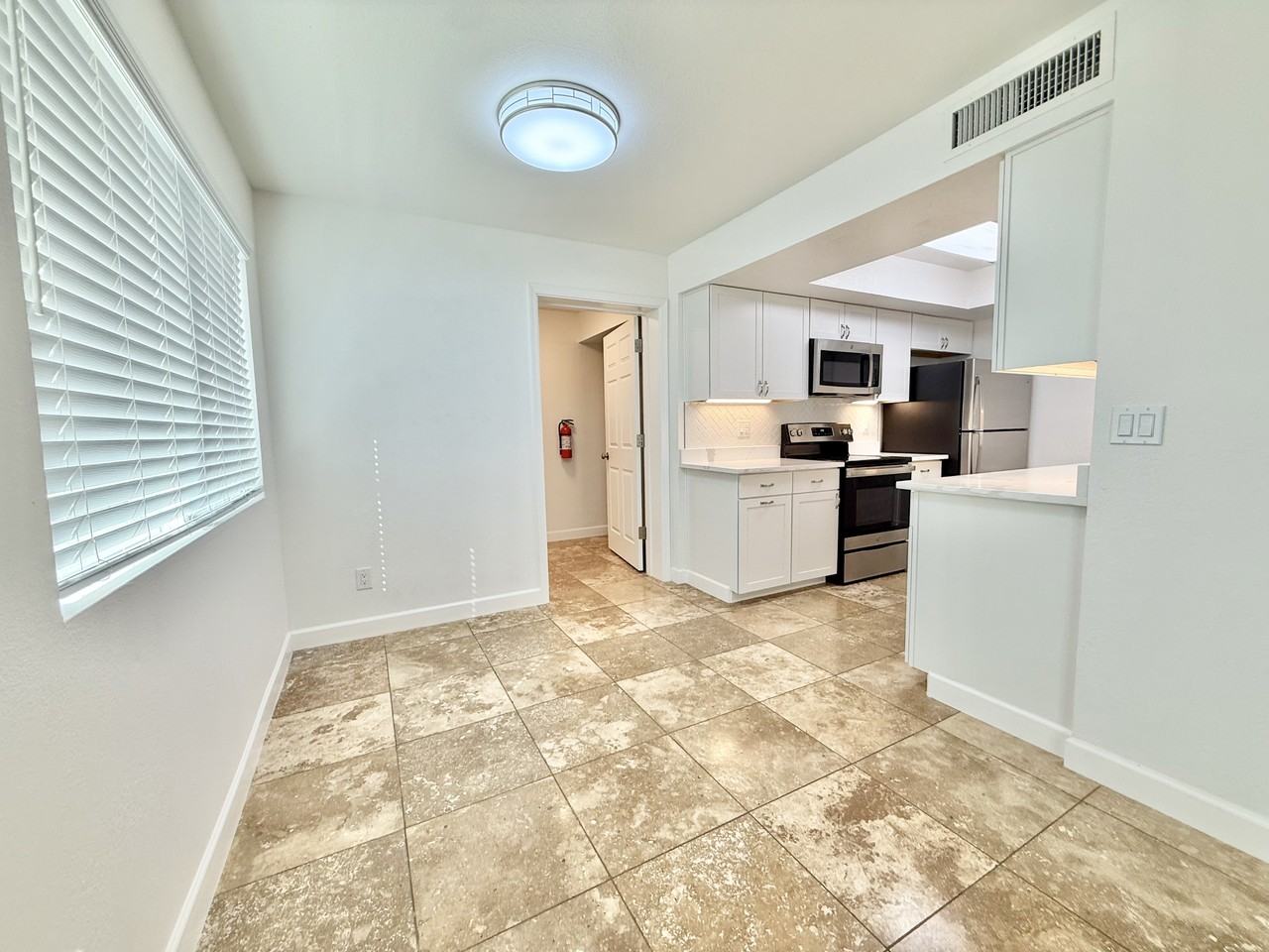 8546 E Belleview St - Photo 4 of 19