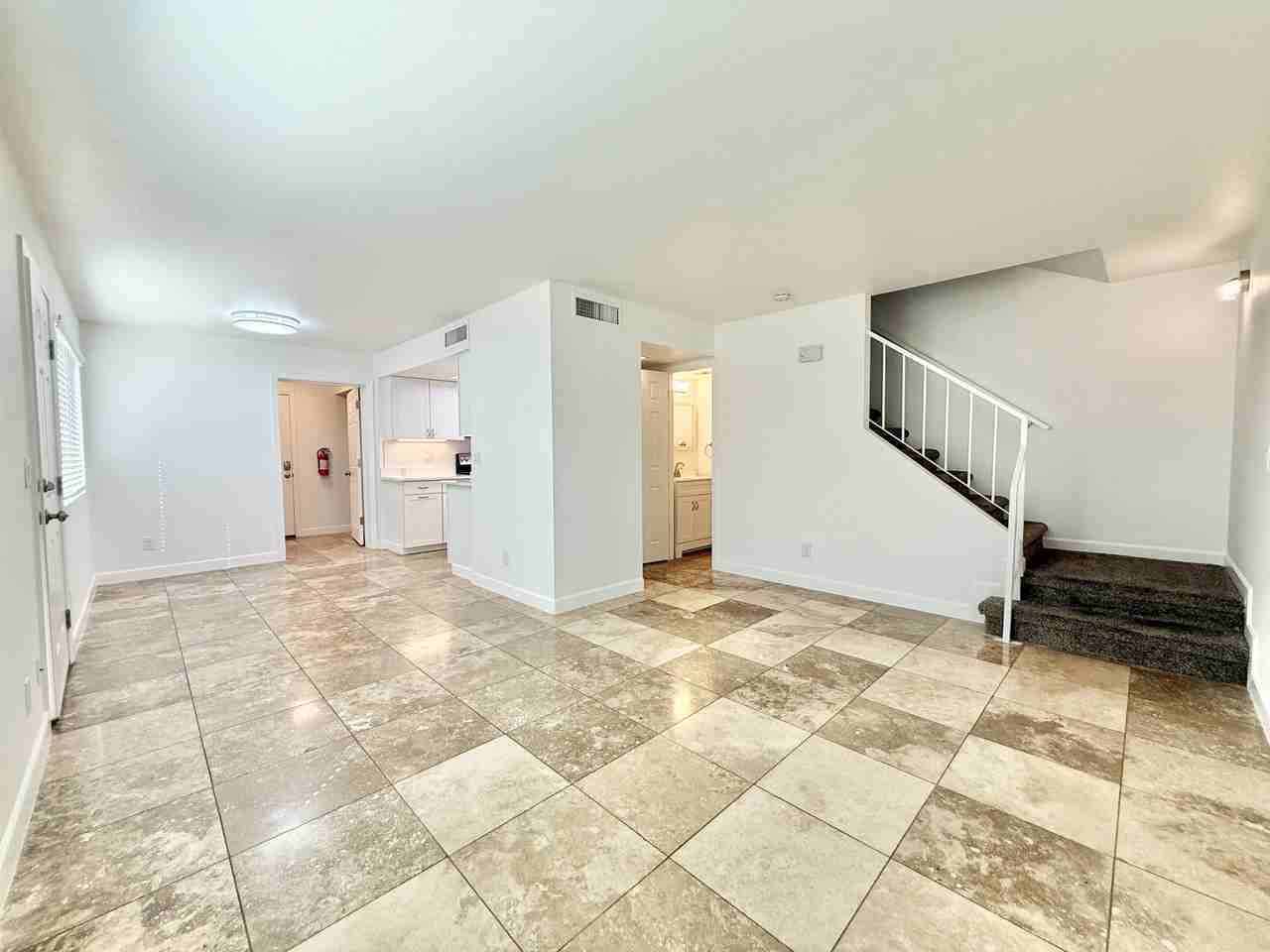 8546 E Belleview St - Photo 5 of 19