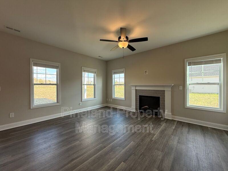 4732 Mastercraft Ct - Photo 4 of 42