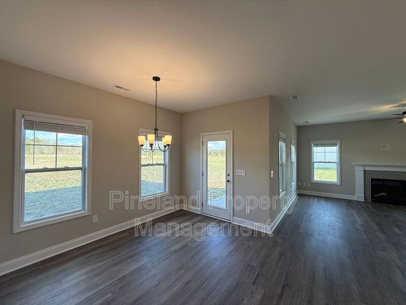 4732 Mastercraft Ct - Photo 5 of 42