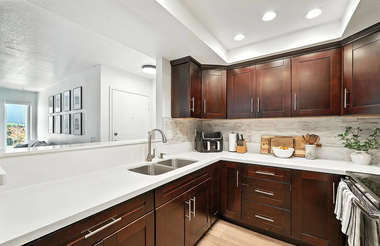 110 N 2nd Ave #40 - Photo 3 of 15