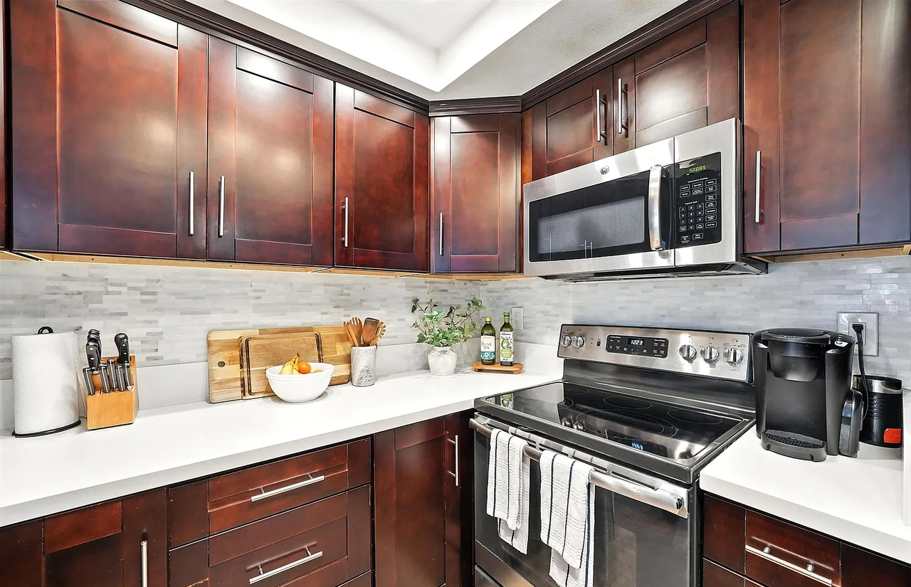 110 N 2nd Ave #40 - Photo 4 of 15